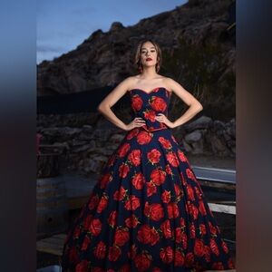 Elegant Floral Strapless Dress